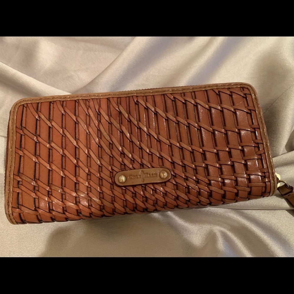 Cole Hann Wallet